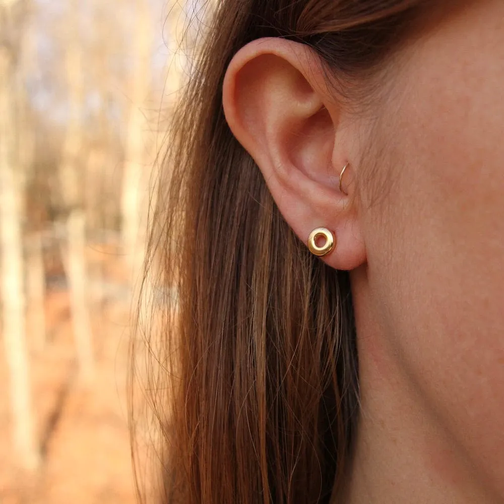 14k Gold Hug and Kiss Post Earrings