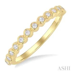 1/6 Ctw Half Eternity Bezel Set Round Cut Diamond Fashion Band in 10K Yellow Gold