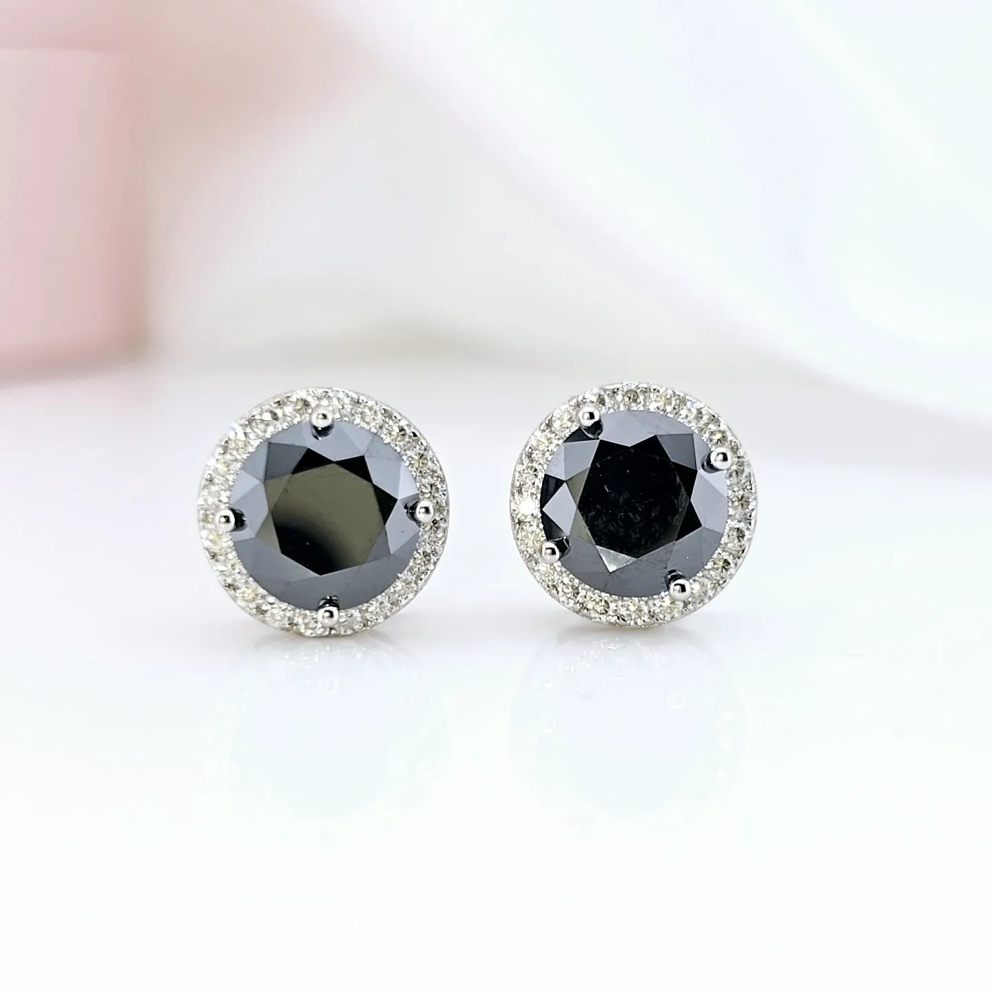 Classic 4.0 Ct Round Black Diamond Stud Earrings