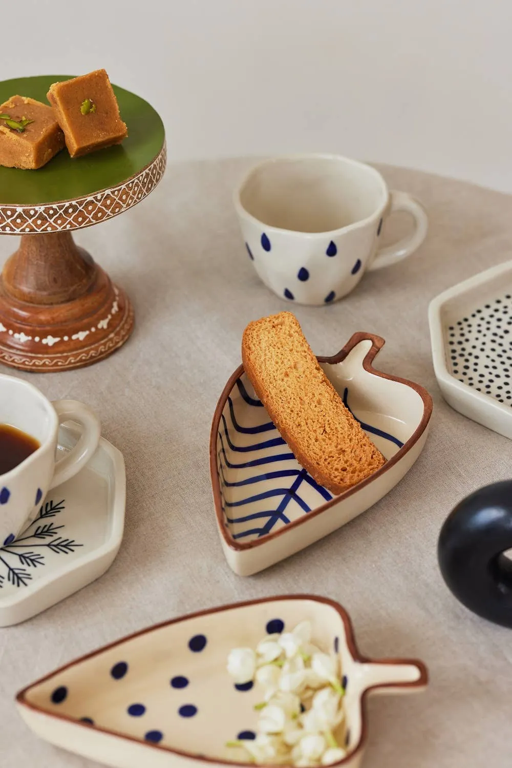 Contemporary Leaf Ceramic Trinket Dish