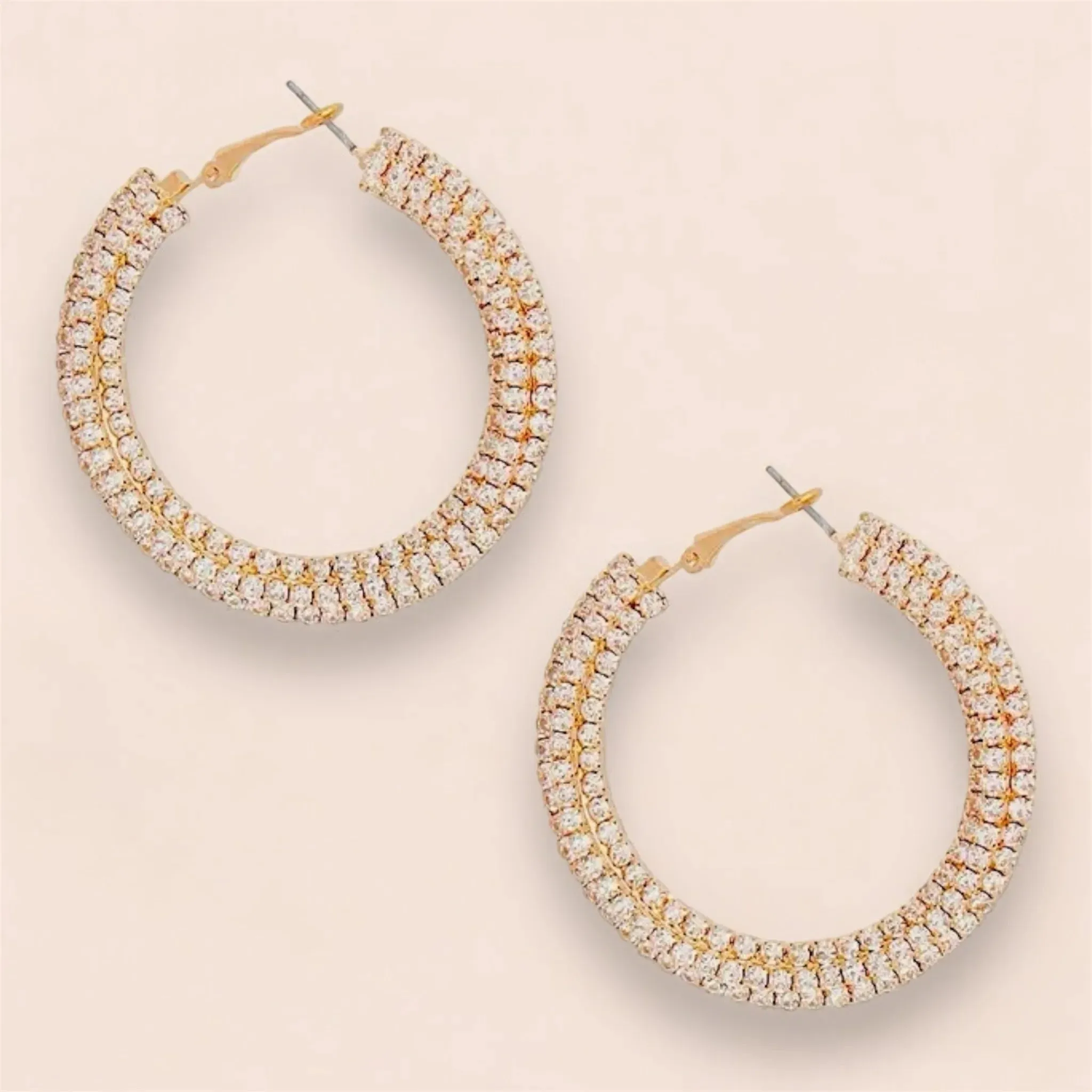 Glam Gold Shimmering Hoop Earrings: Bold Elegance for Every Occasion