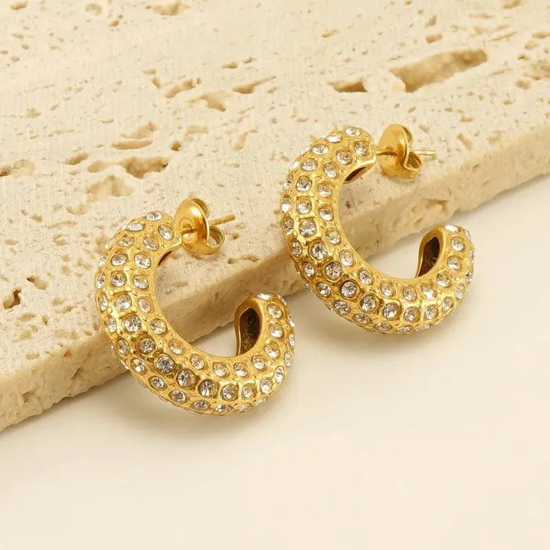 Gold-Plated Copper Hoop Earrings with Zircon Crystals – Classic Sparkling Earrings