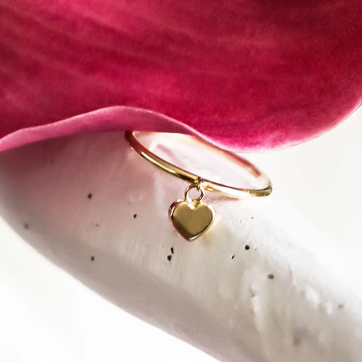 LALA HEART DANGLE  RING