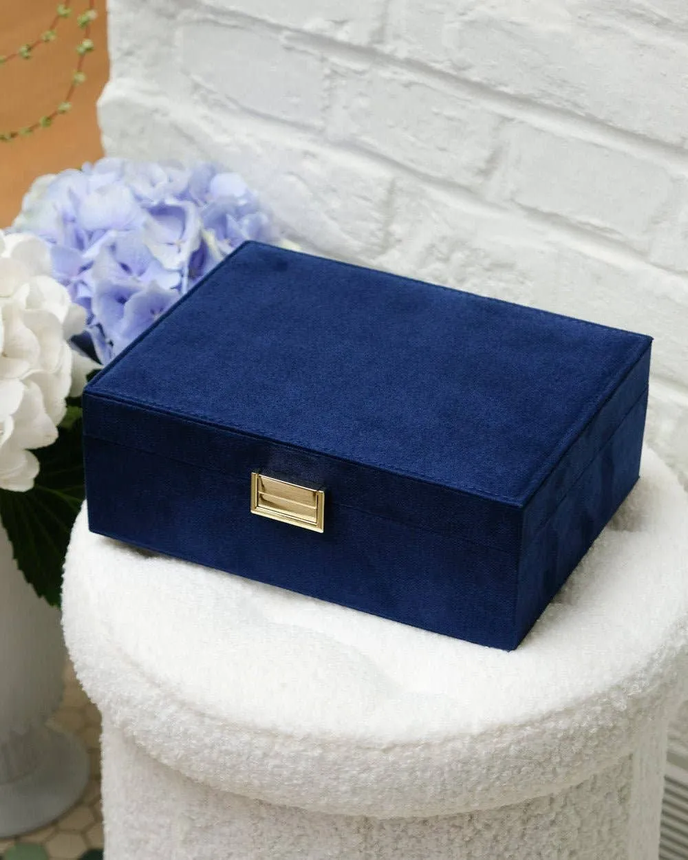 Louise-Velvet Jewelry Box