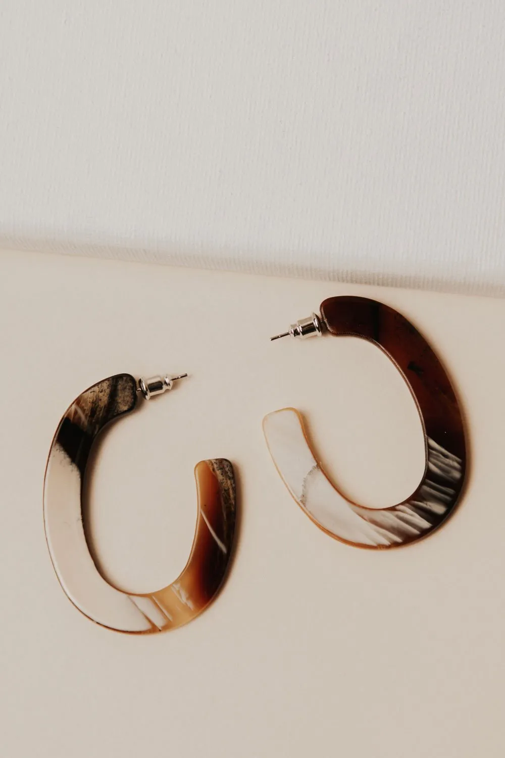 Marble Pattern Hoop Earrings in Brown