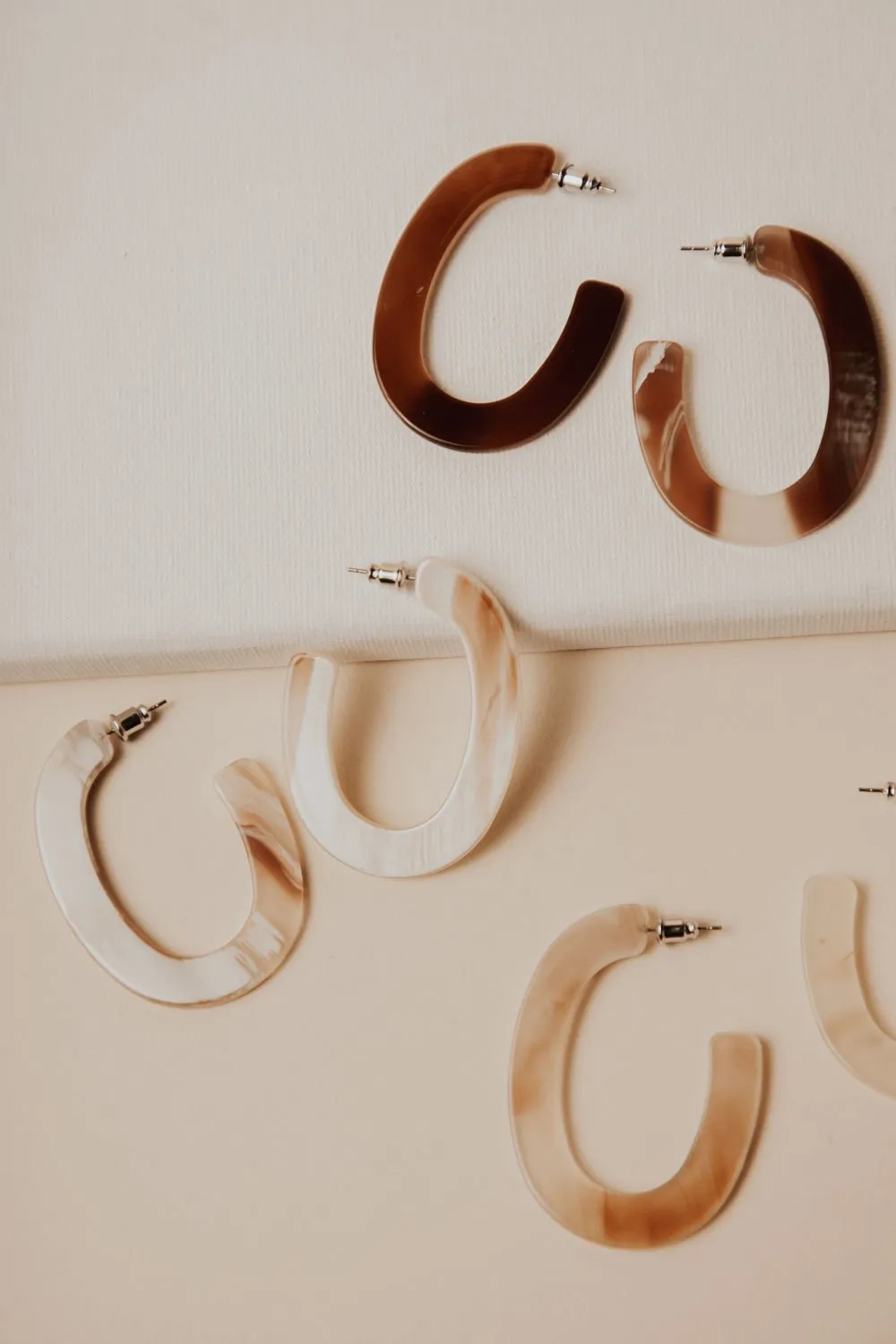 Marble Pattern Hoop Earrings in Pink