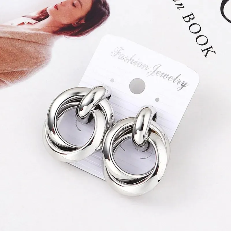 New Fashion Small Stud Earrings for Women Gold Color Metal Twisted Statement Earring Classic Simple Beautiful Jewelry Wholesale