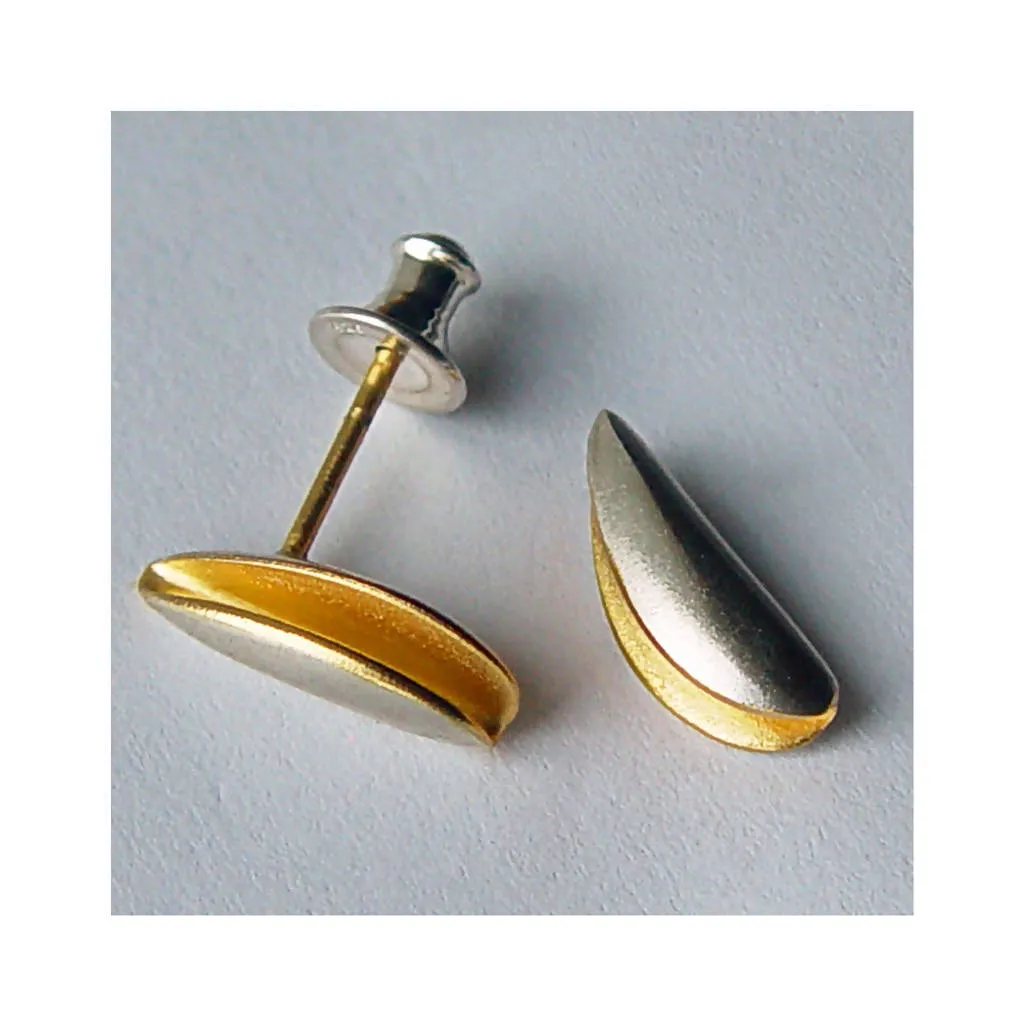 Side split silver shell stud earrings with contrasting 22ct gold plating